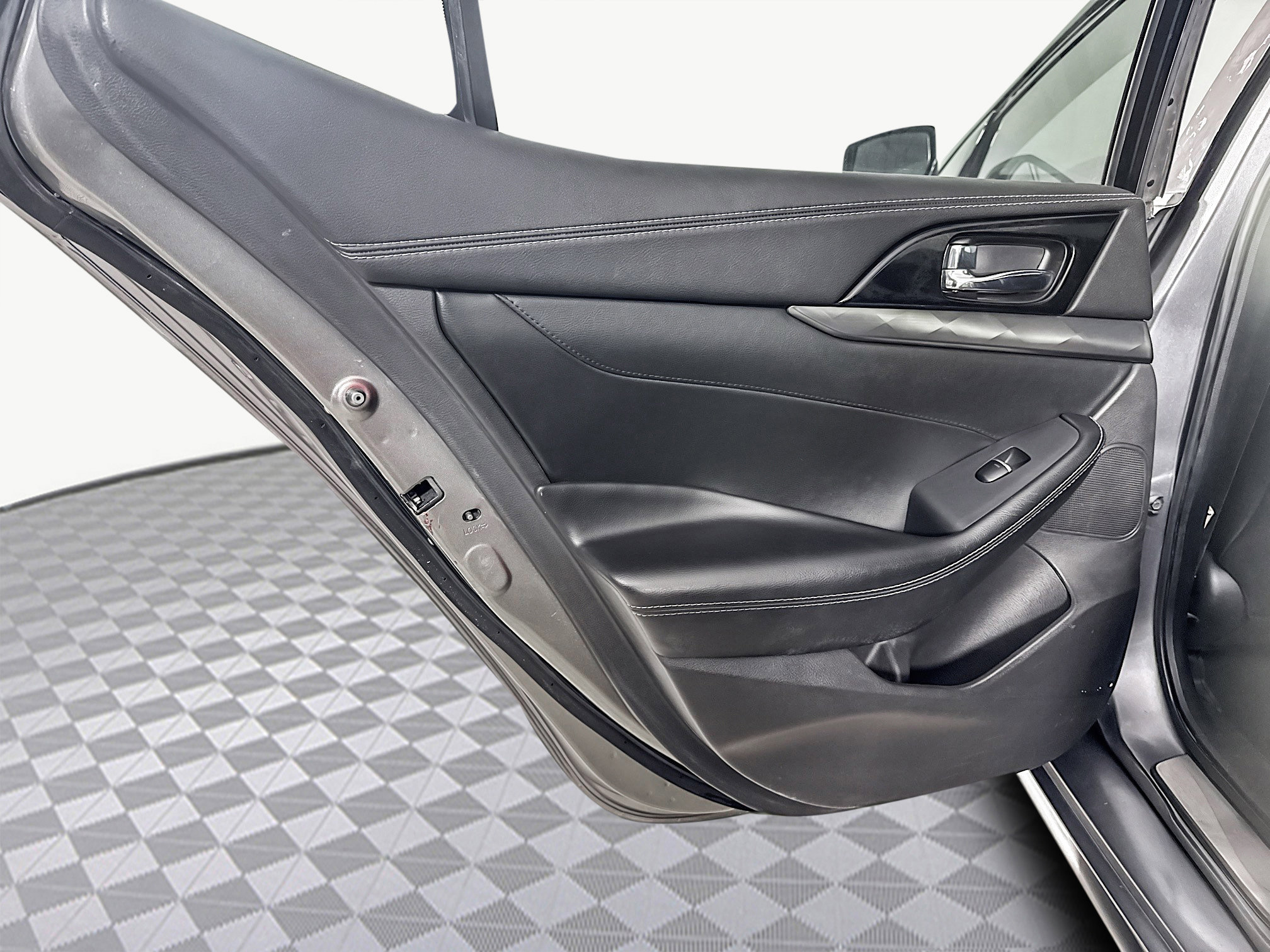 Used 2021 Nissan Maxima 3.5 SV w/ Floor Mat Group image 24