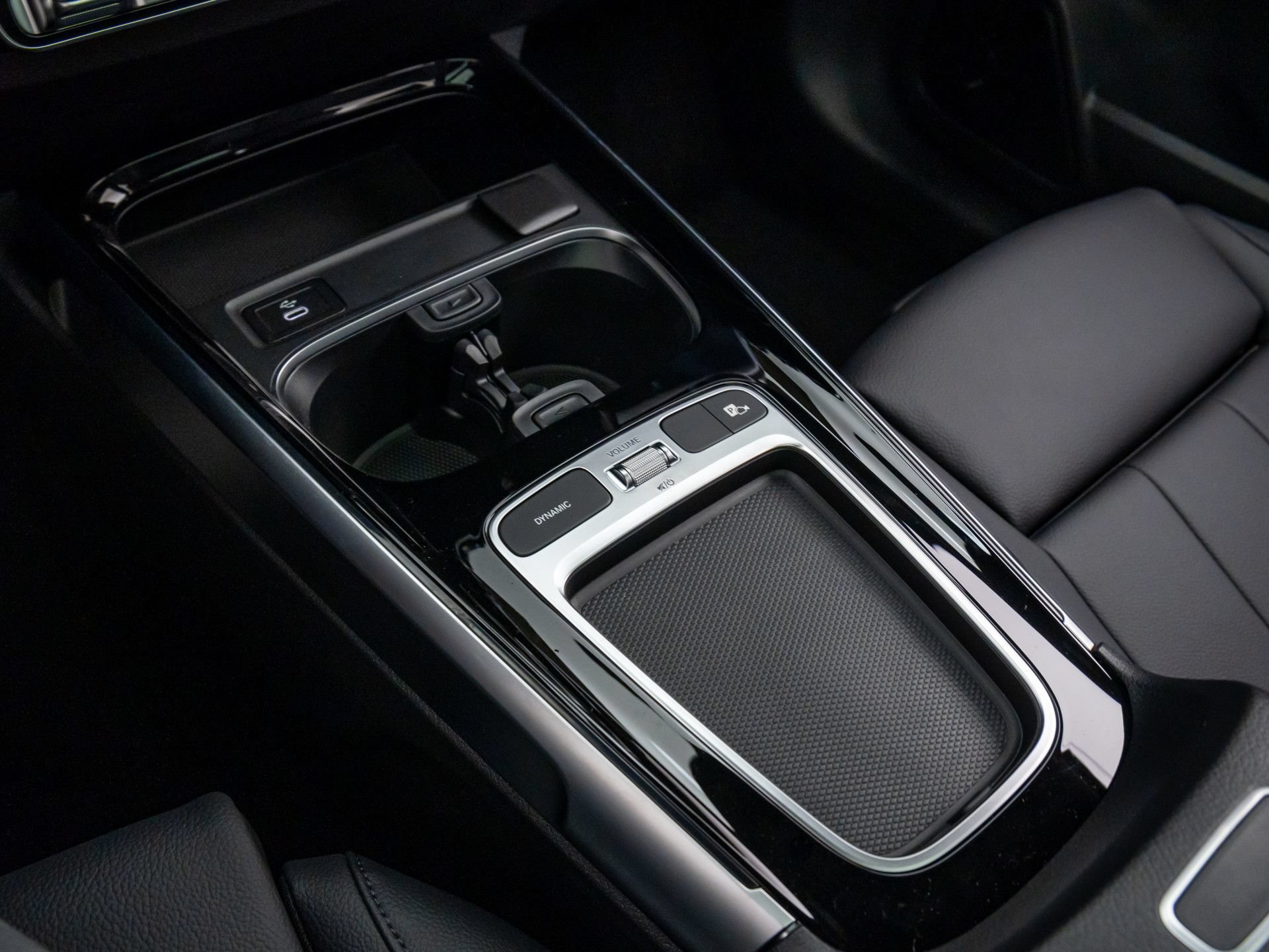 New 2026 Mercedes-Benz GLB 250 4MATIC image 12