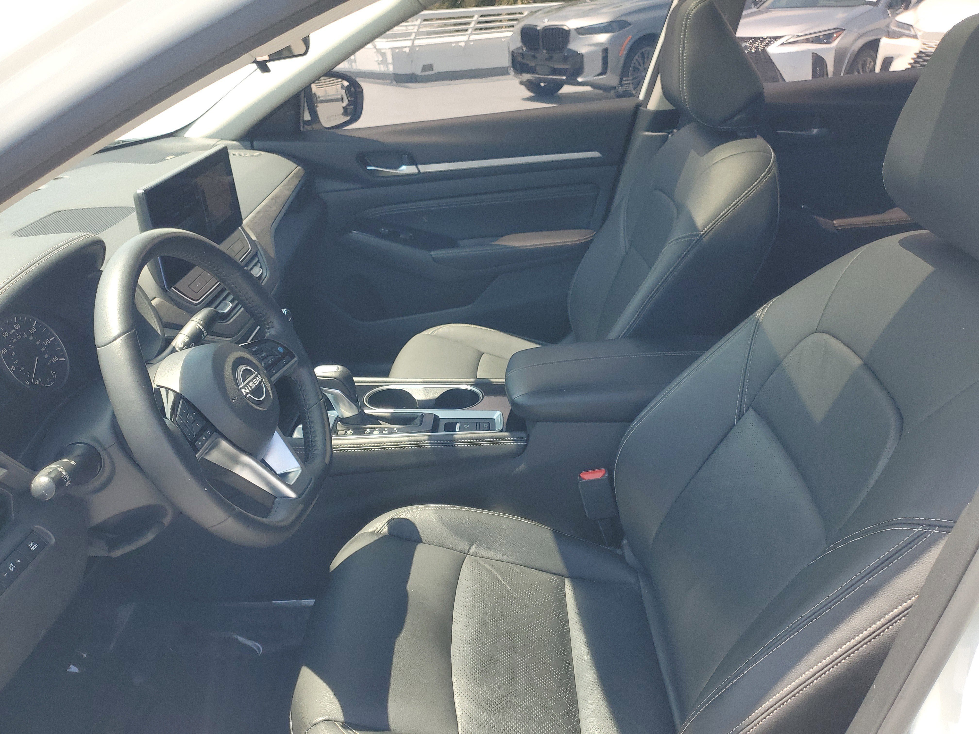 Used 2023 Nissan Altima 2.5 SL FWD image 14