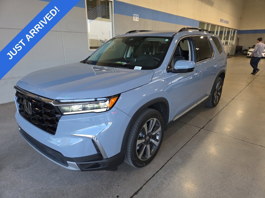 Certified 2025 Honda Pilot Elite image 1