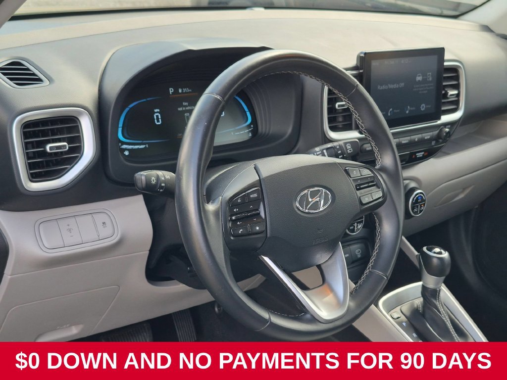 Used 2025 Hyundai Venue SEL FWD image 14