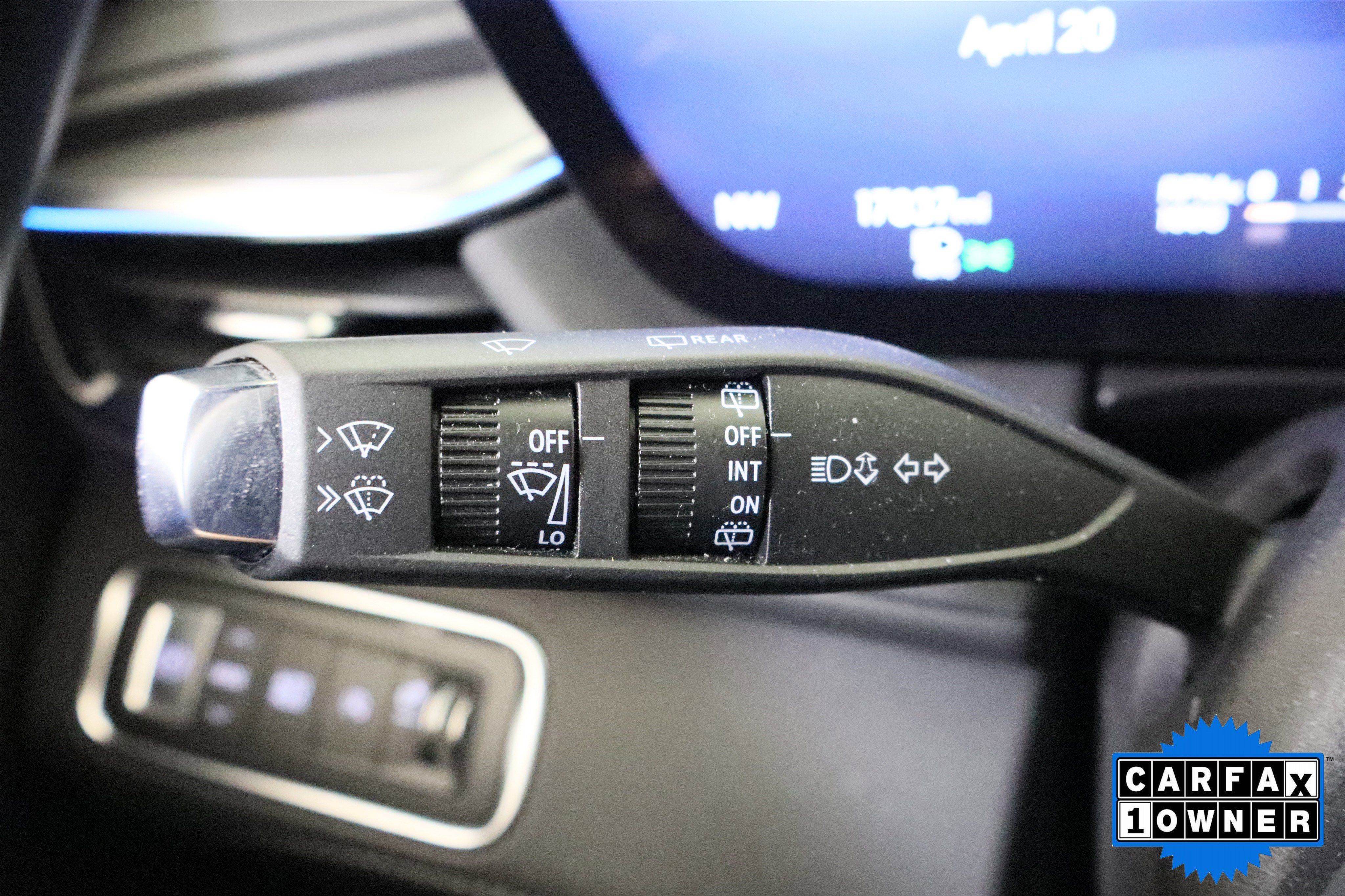 Used 2025 Buick Enclave Preferred FWD image 28