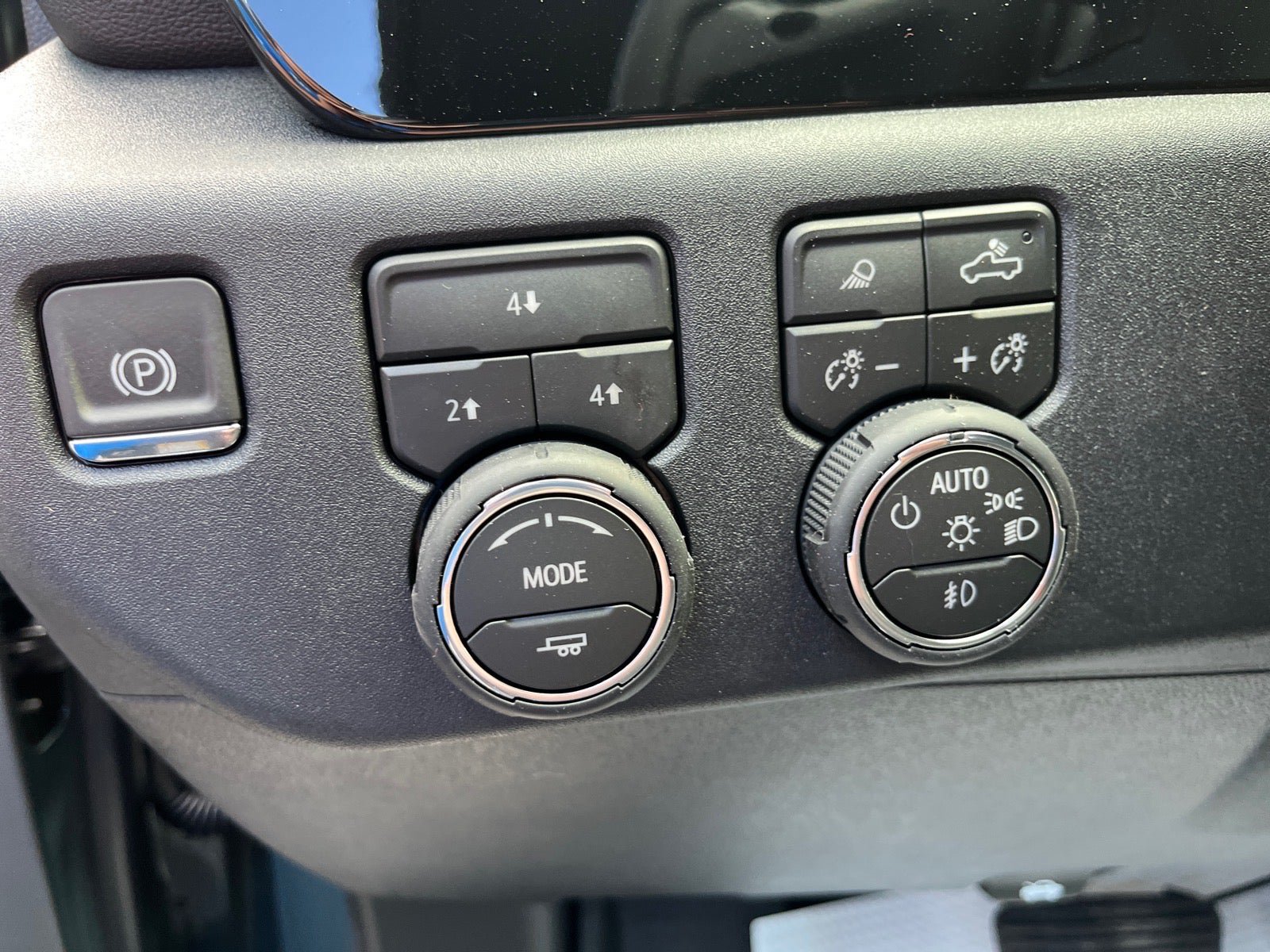 New 2026 Chevrolet Silverado 3500 LT w/ Safety Package AWD/4WD image 19