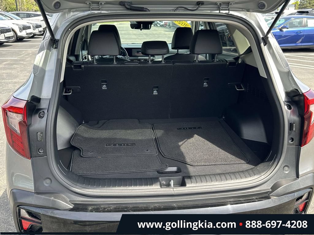 Certified 2024 Kia Seltos EX FWD image 8