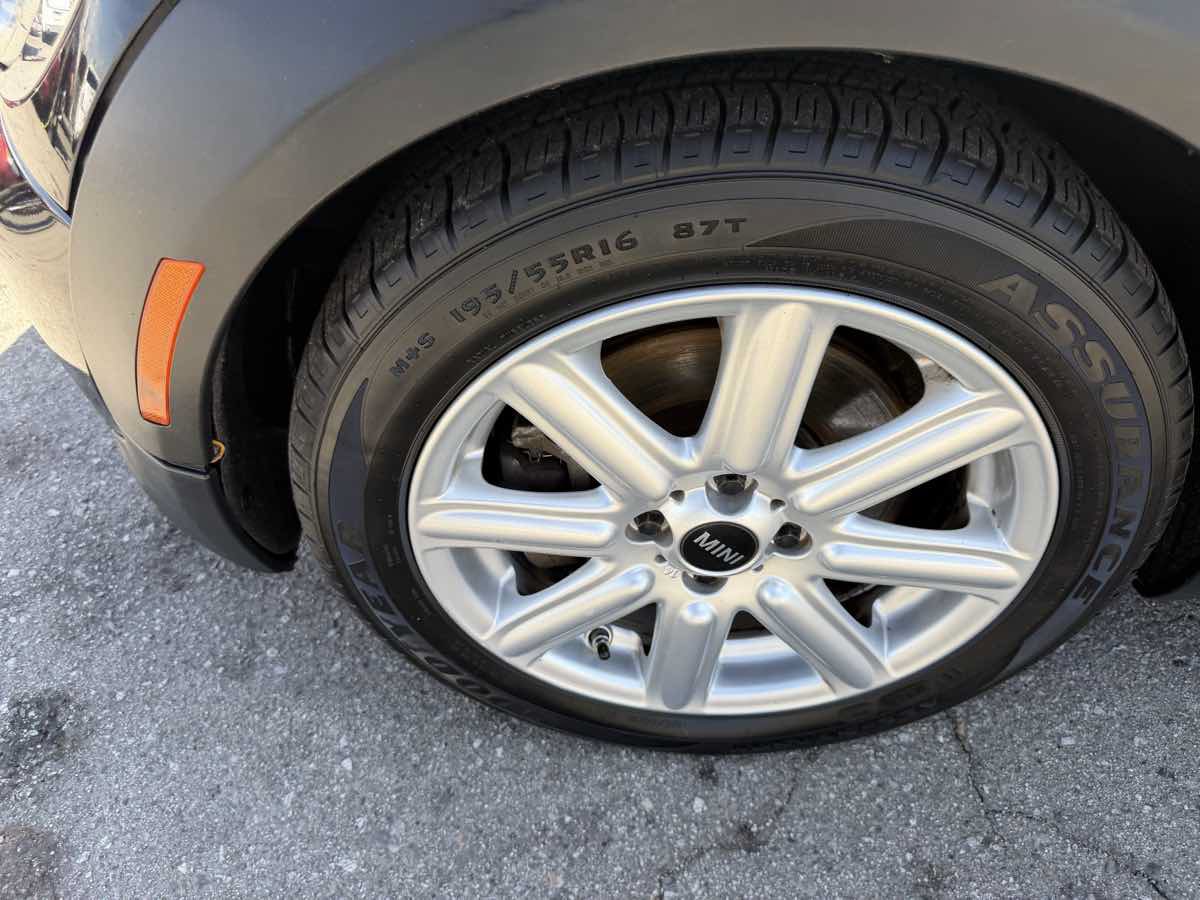Used 2013 MINI Cooper S FWD image 6