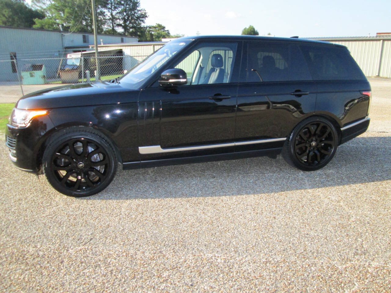 Used 2017 Land Rover Range Rover Supercharged AWD/4WD image 62