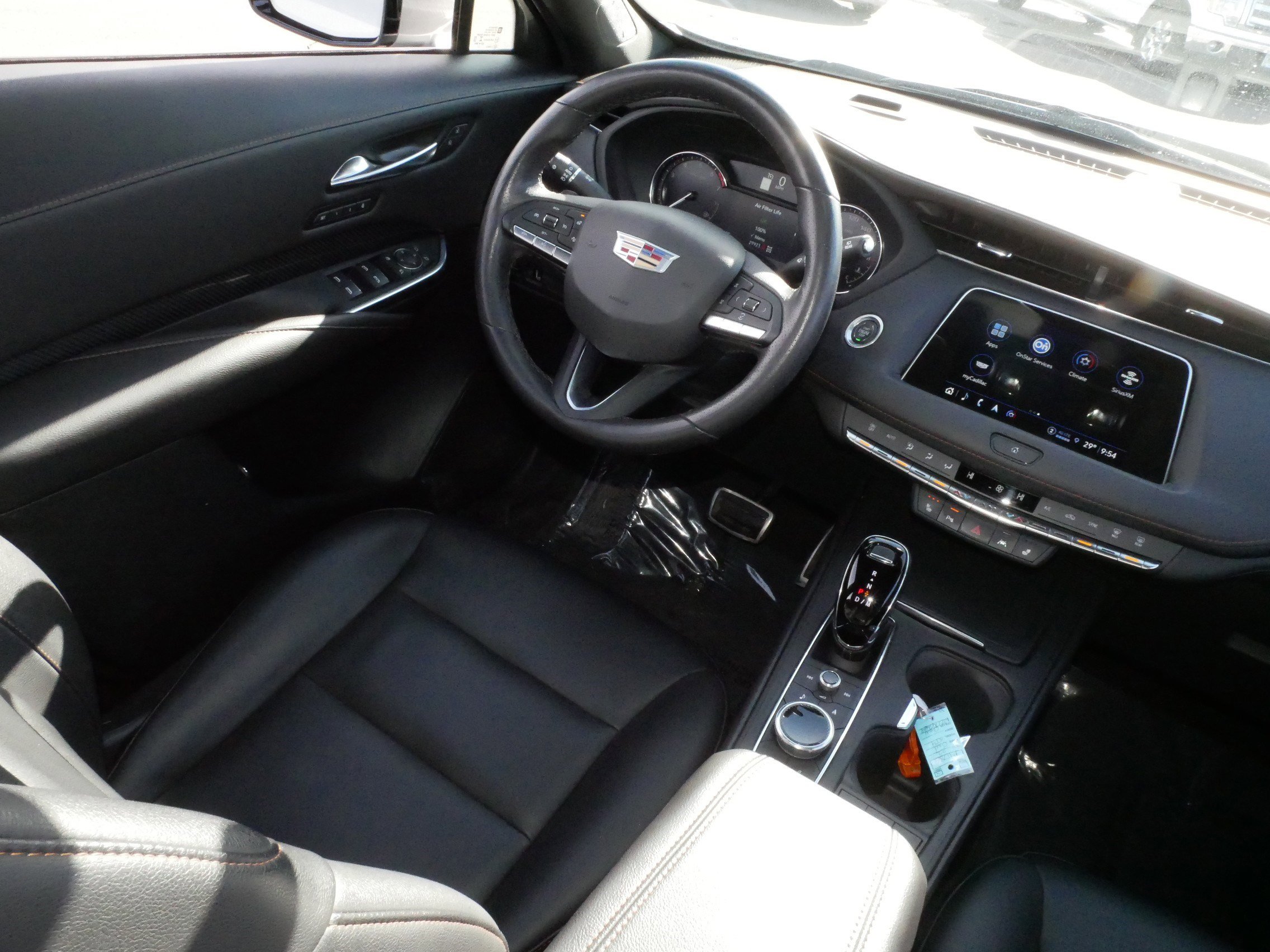 Used 2023 Cadillac XT4 Sport w/ Cold Weather Package image 9