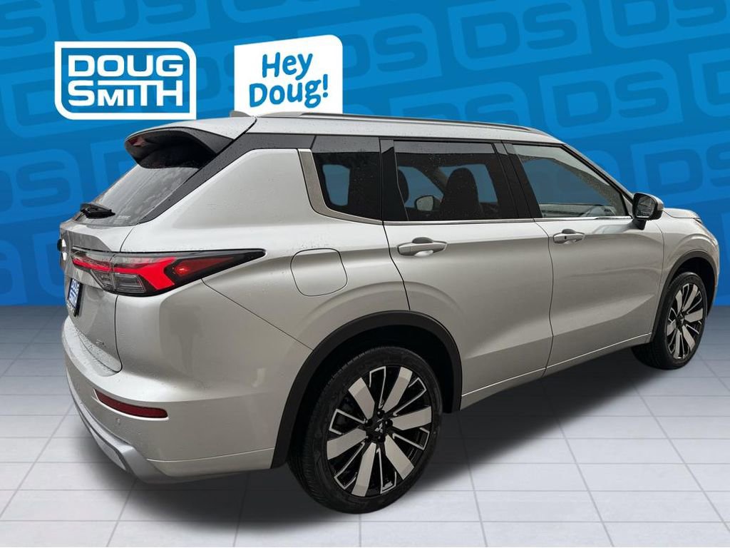 New 2026 Mitsubishi Outlander SEL image 4