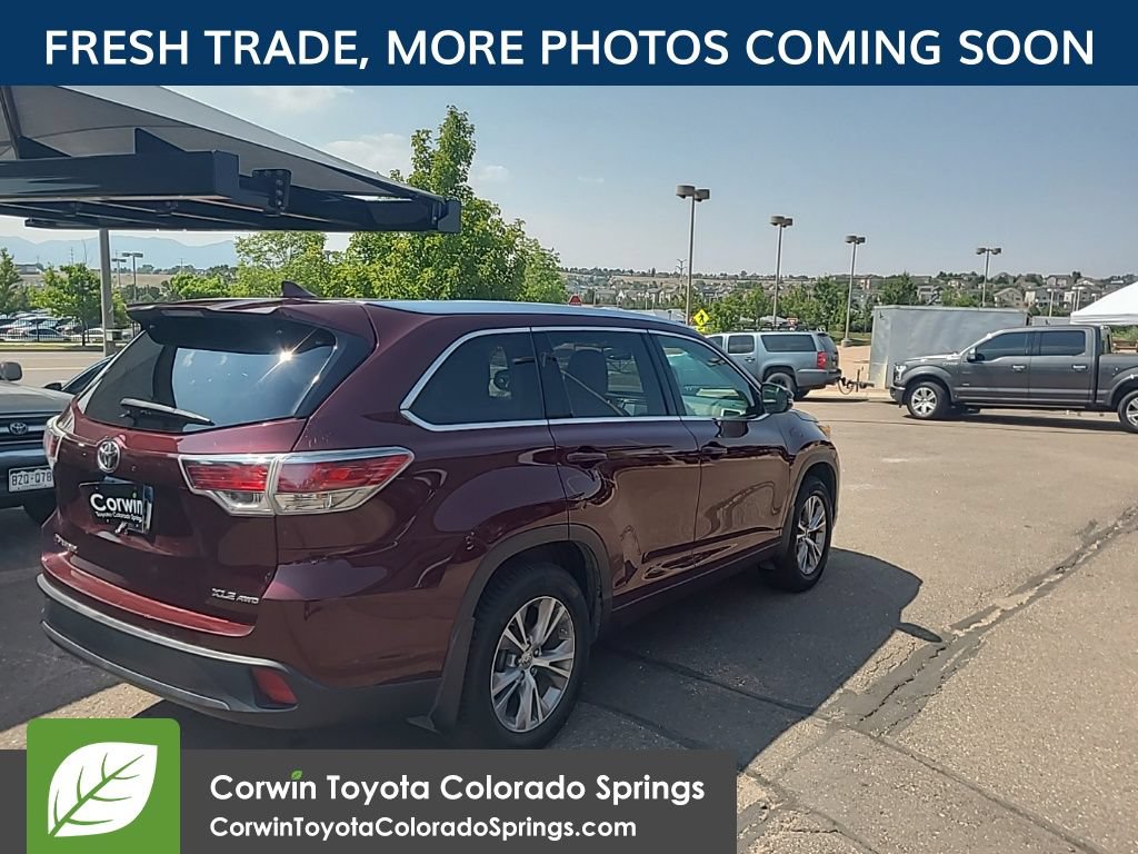 Used 2015 Toyota Highlander XLE AWD/4WD image 9