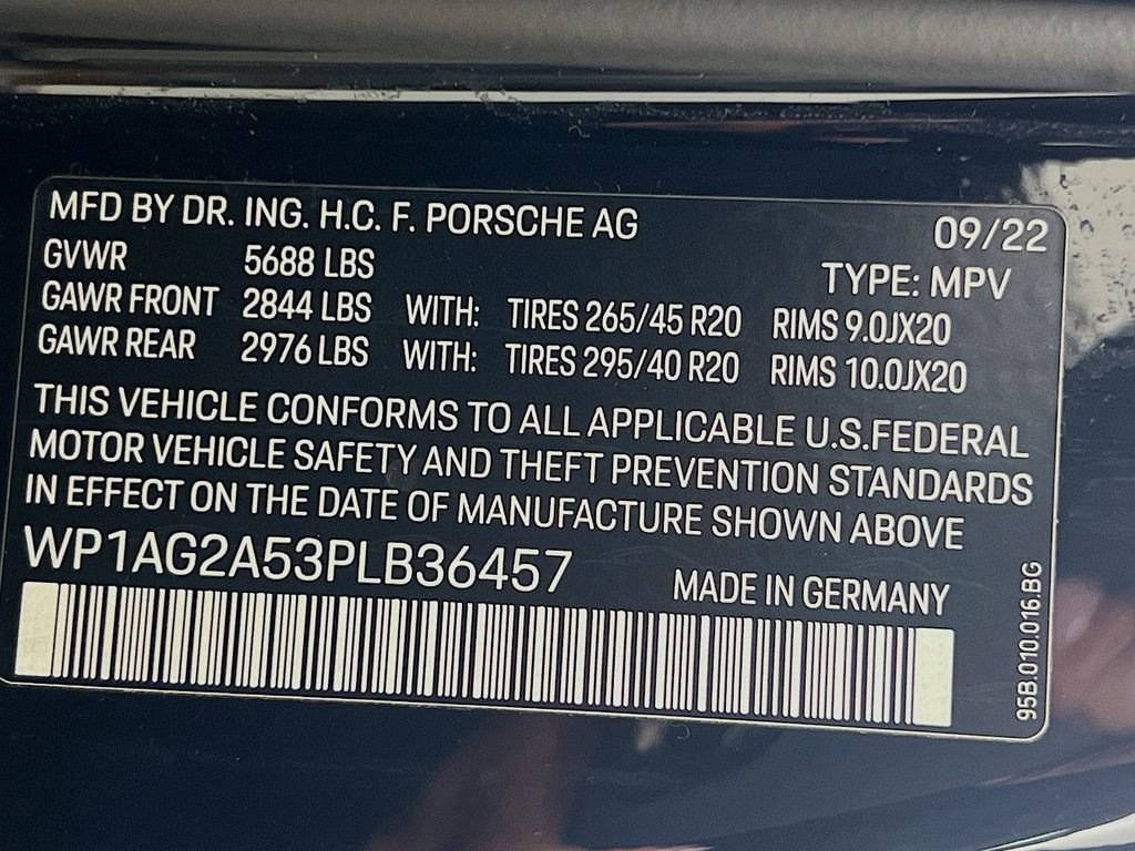 Certified 2023 Porsche Macan S image 34