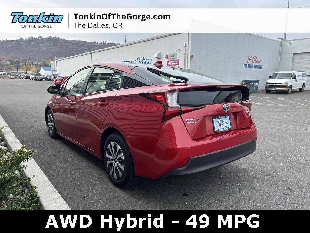 Used 2022 Toyota Prius LE image 7