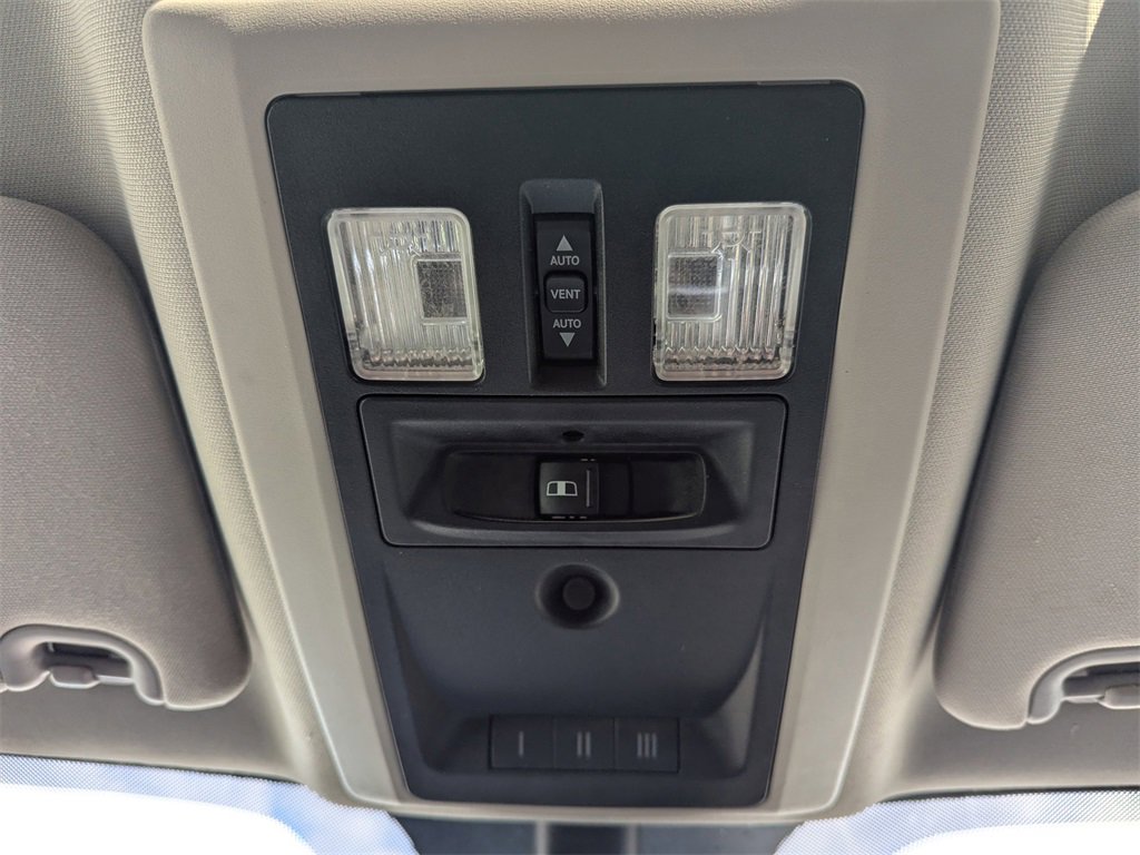 Used 2014 RAM 3500 Laramie Longhorn image 27