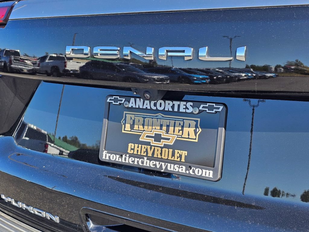 Used 2026 GMC Yukon XL Denali w/ Sun & Power Step Package AWD/4WD image 15