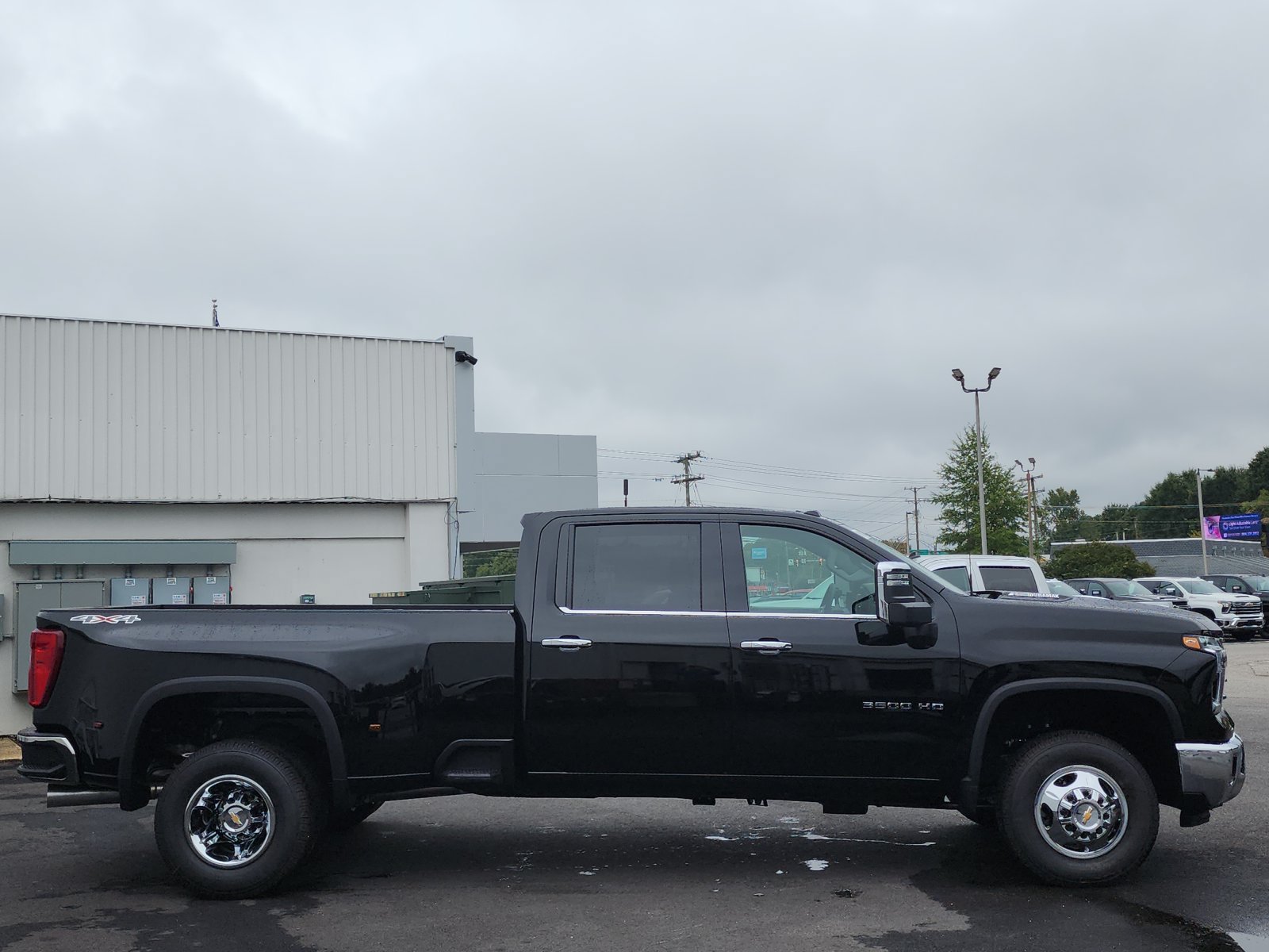New 2026 Chevrolet Silverado 3500 LTZ AWD/4WD image 6