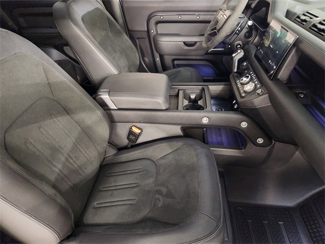 Used 2023 Land Rover Defender 90 Carpathian Edition image 3