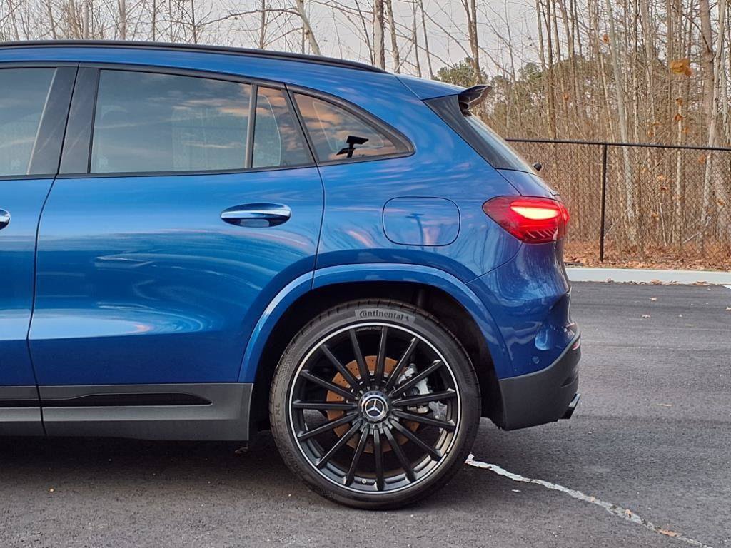 Used 2025 Mercedes-Benz GLA 35 AMG 4MATIC image 4