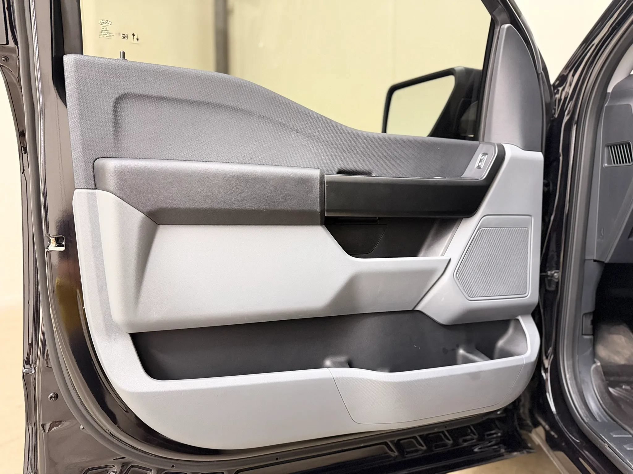 Used 2025 Ford F150 XL AWD/4WD image 13