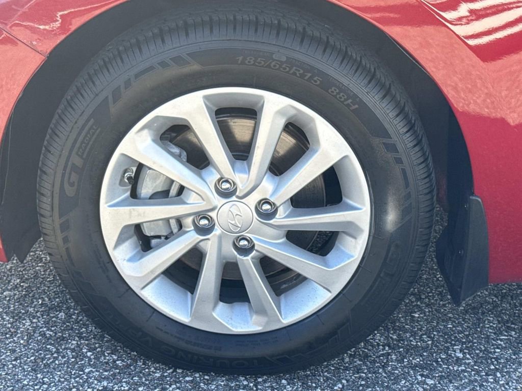 Used 2022 Hyundai Accent SEL image 11