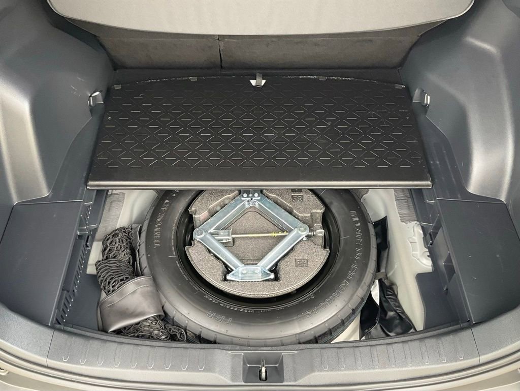 Used 2024 Toyota RAV4 XLE Premium image 17