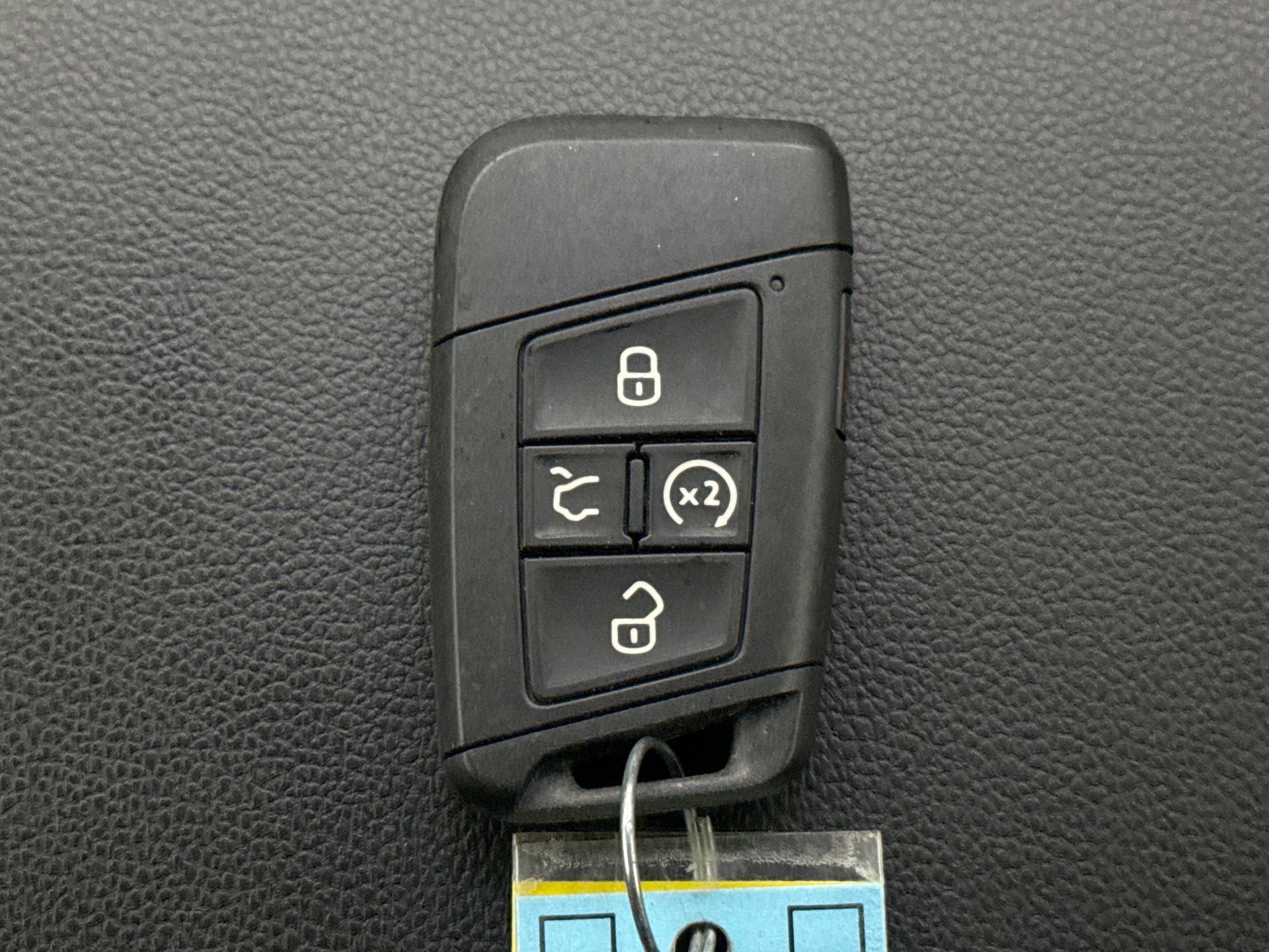 Used 2023 Volkswagen Atlas Cross Sport SE AWD/4WD image 22