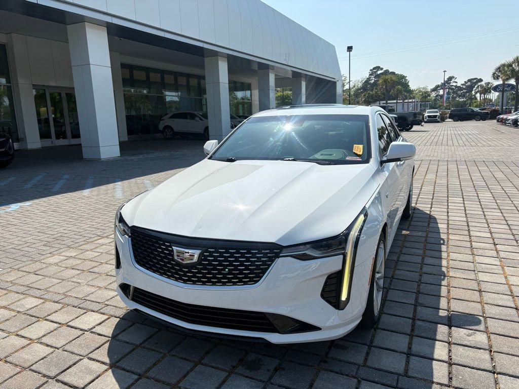 Used 2023 Cadillac CT4 Luxury w/ Sun And Sound Package RWD image 2