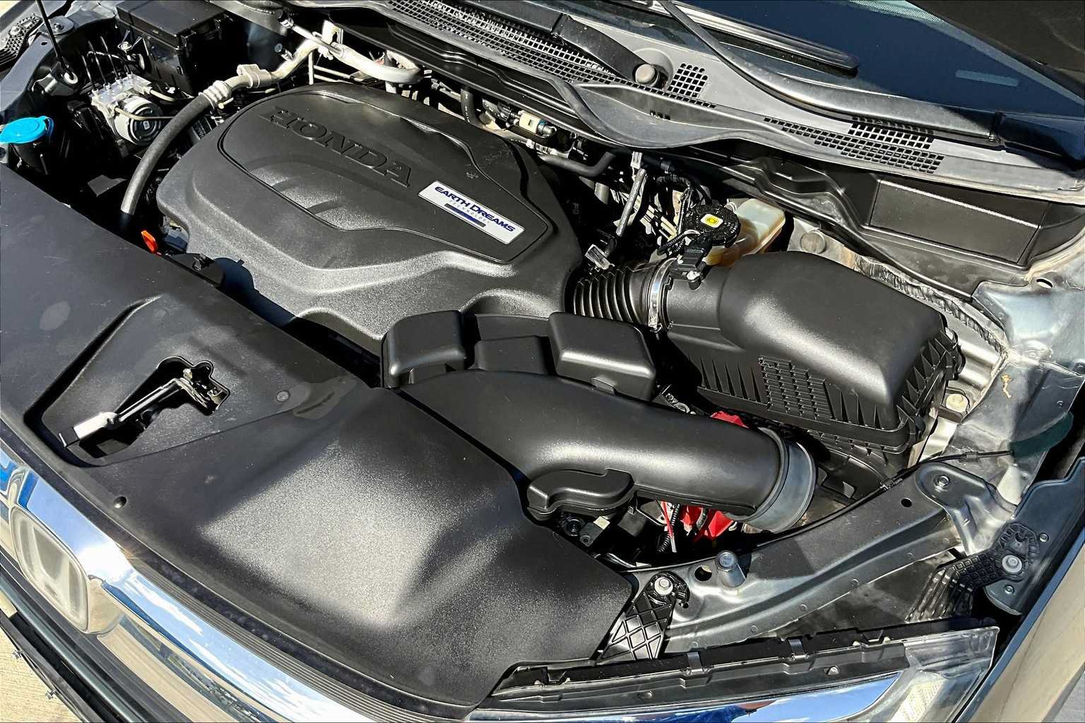 Used 2018 Honda Odyssey EX image 32