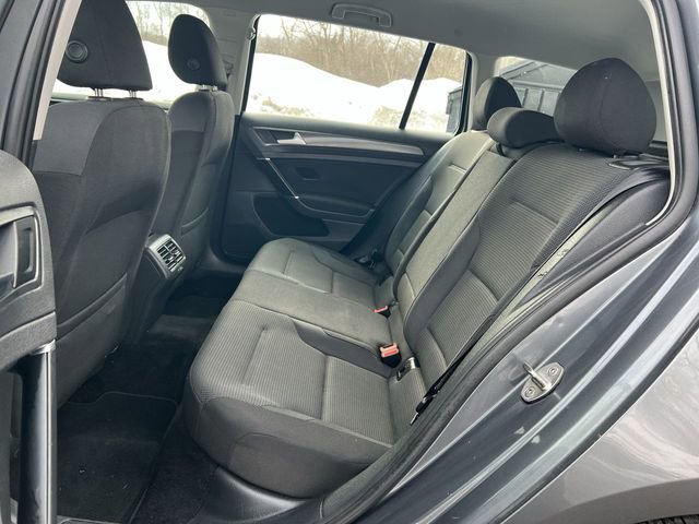 Used 2018 Volkswagen Golf S FWD image 17