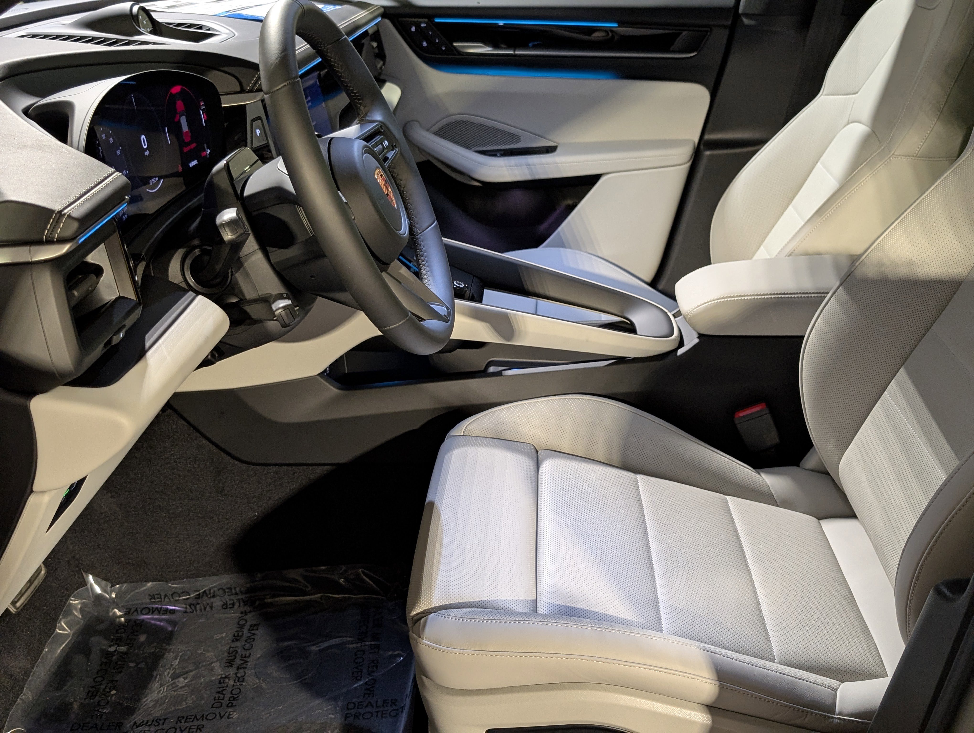 New 2026 Porsche Macan 4S Electric image 5