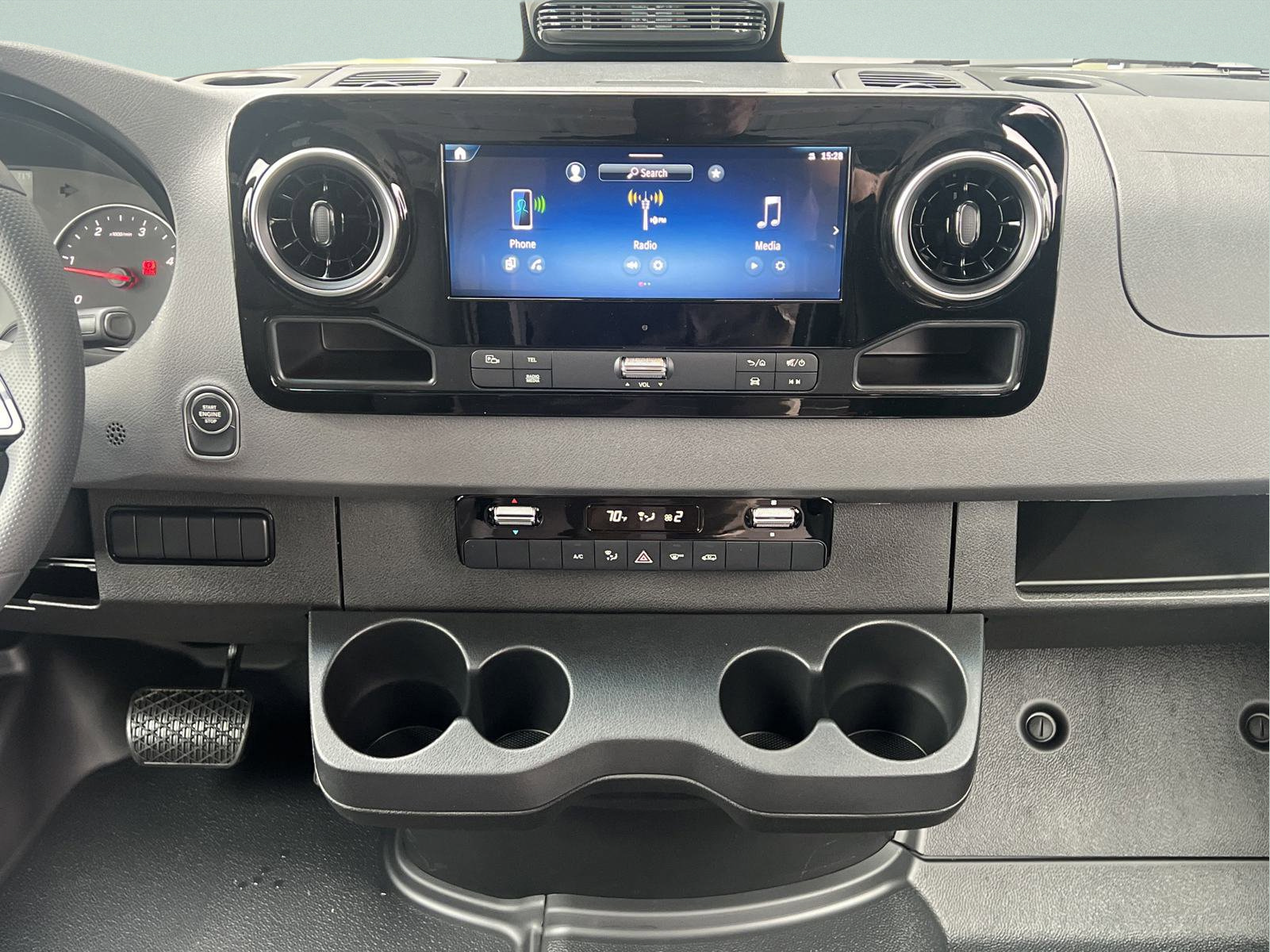New 2025 Mercedes-Benz Sprinter 2500 image 15
