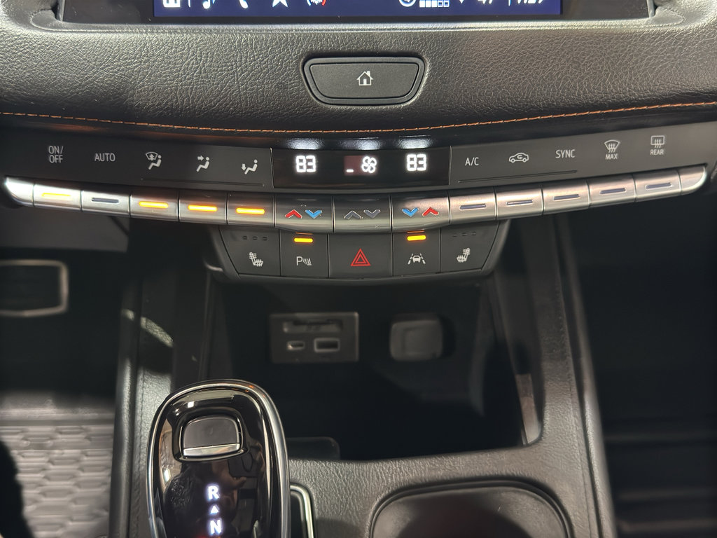 Used 2023 Cadillac XT4 Sport w/ Sun And Sound Package image 32