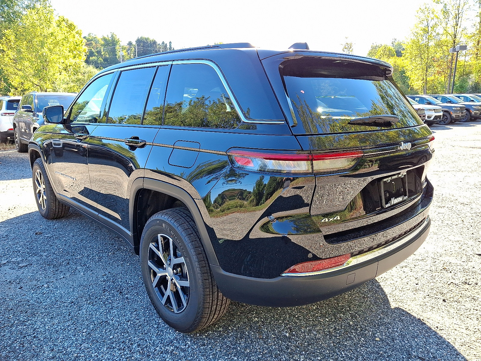 New 2025 Jeep Grand Cherokee Limited image 3