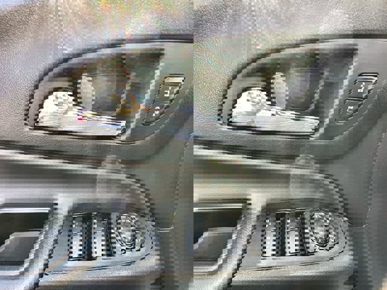 Used 2024 Chevrolet Equinox LT image 23