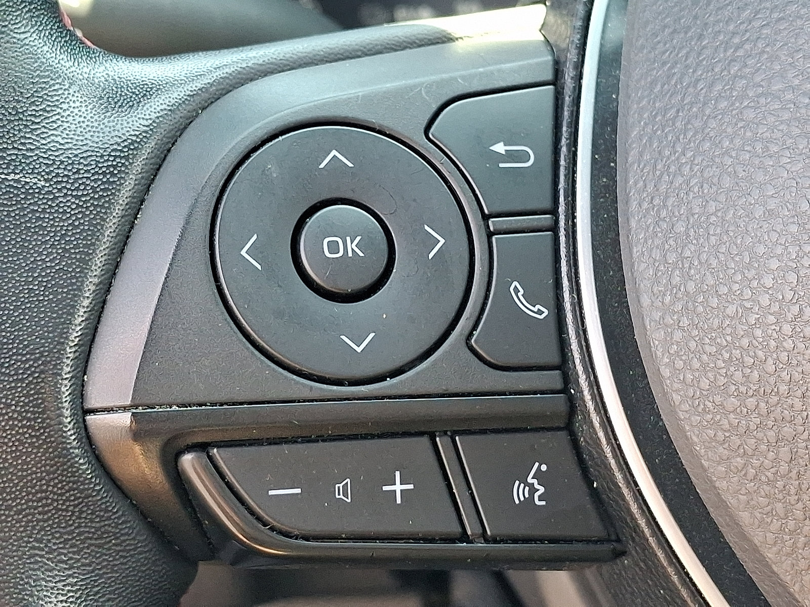 Used 2023 Toyota RAV4 XSE w/ Weather Package AWD/4WD image 22