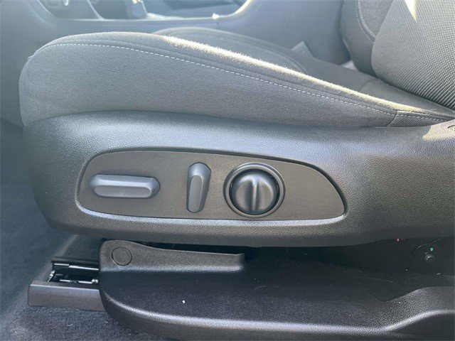 Certified 2023 Chevrolet Traverse LT image 19