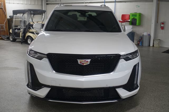 Used 2024 Cadillac XT6 Sport w/ LPO, Floor Liner Package AWD/4WD image 2