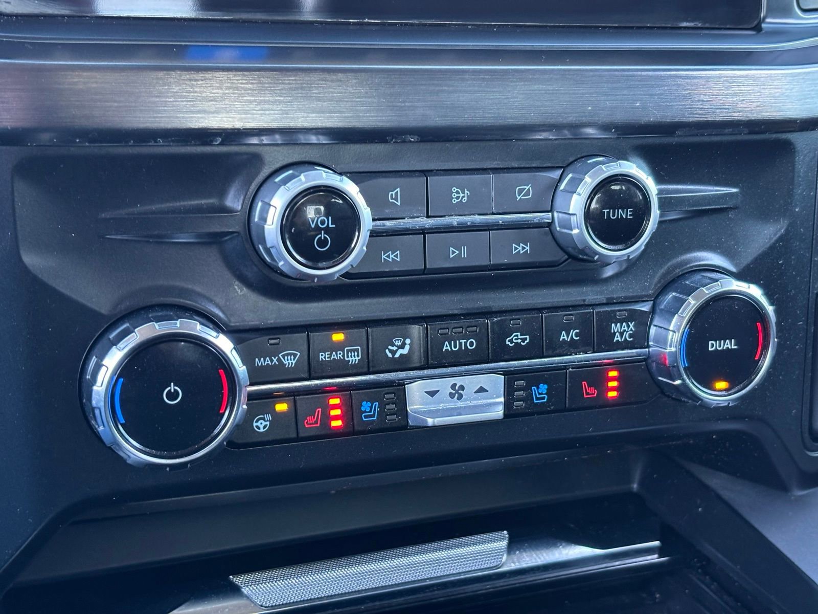 Used 2024 Ford F250 Lariat image 24