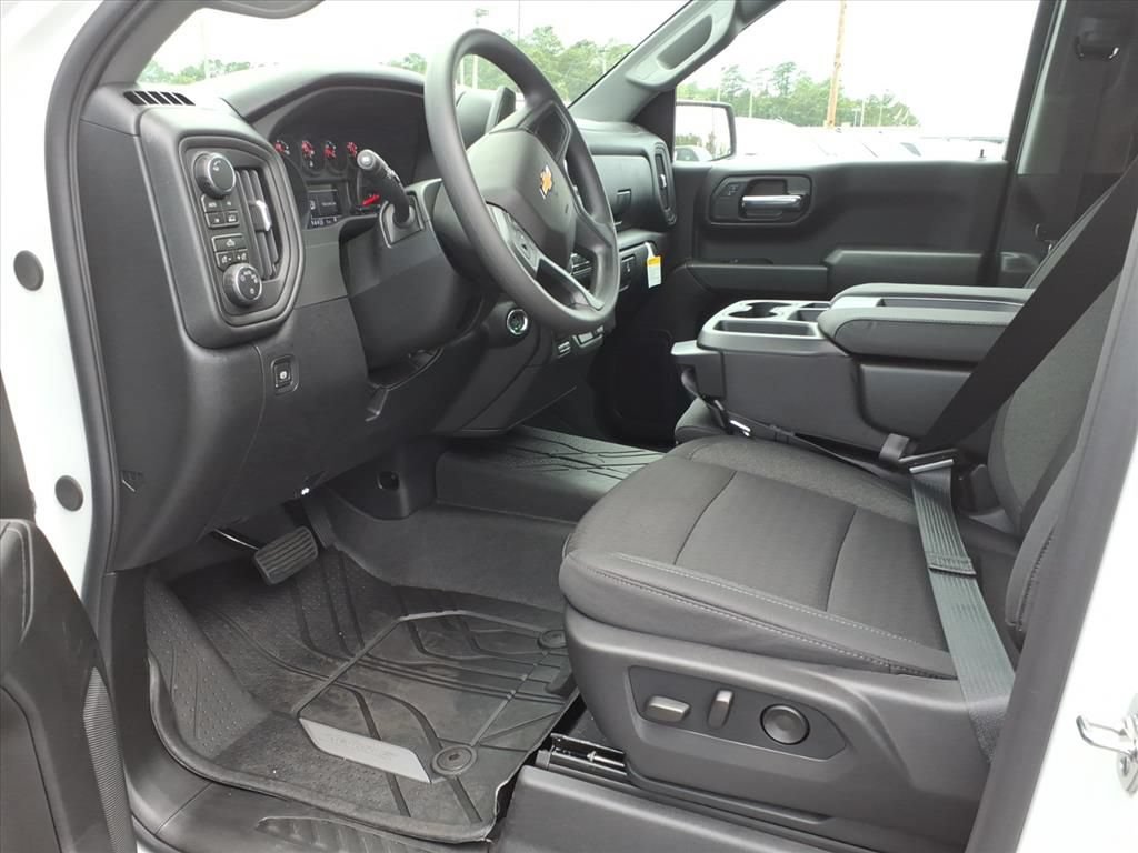 New 2026 Chevrolet Silverado 1500 Custom AWD/4WD image 11