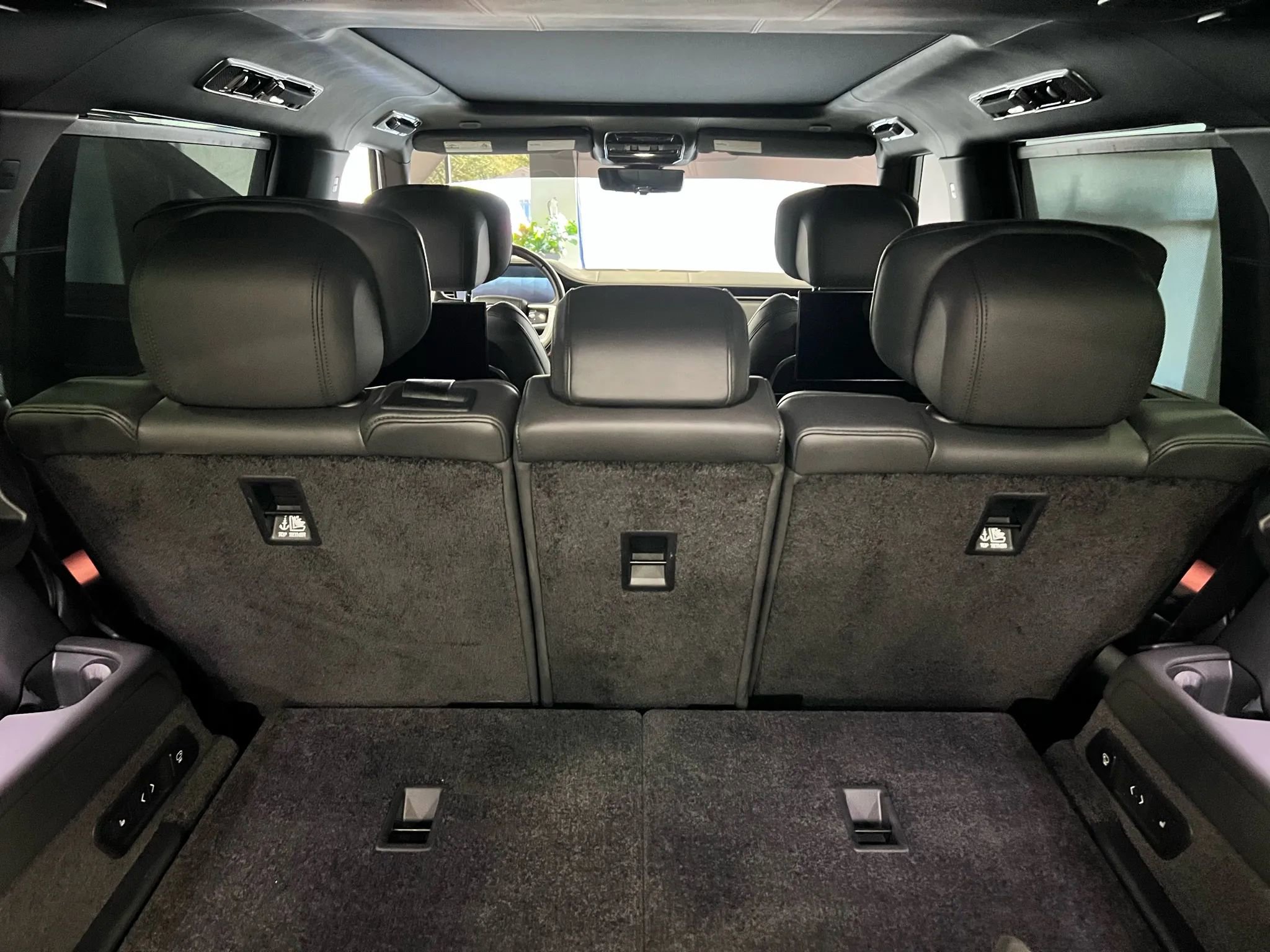 Used 2023 Land Rover Range Rover Long Wheelbase Autobiography image 28