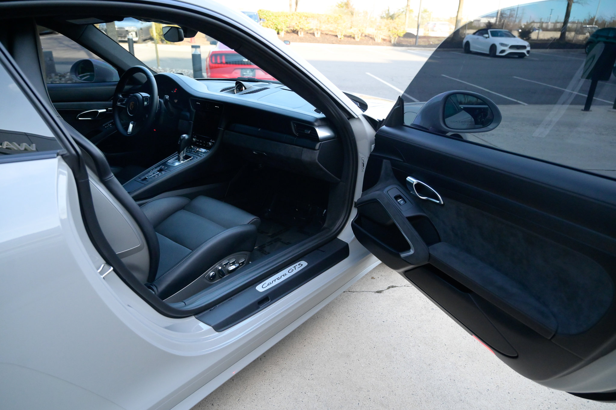 Used 2019 Porsche 911 Carrera GTS image 36