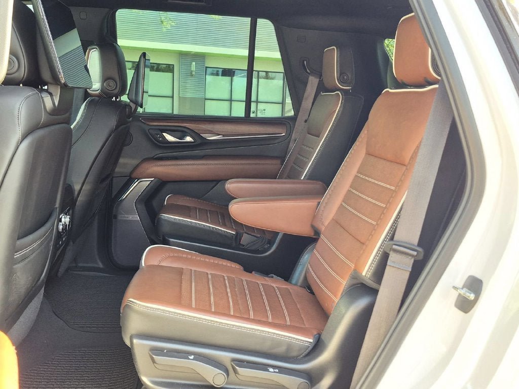 Used 2024 GMC Yukon Denali Ultimate AWD/4WD image 28