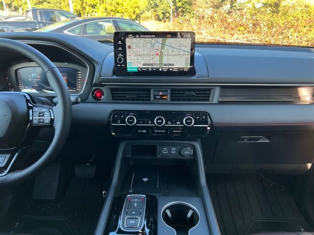 New 2025 Honda Pilot Black Edition image 22