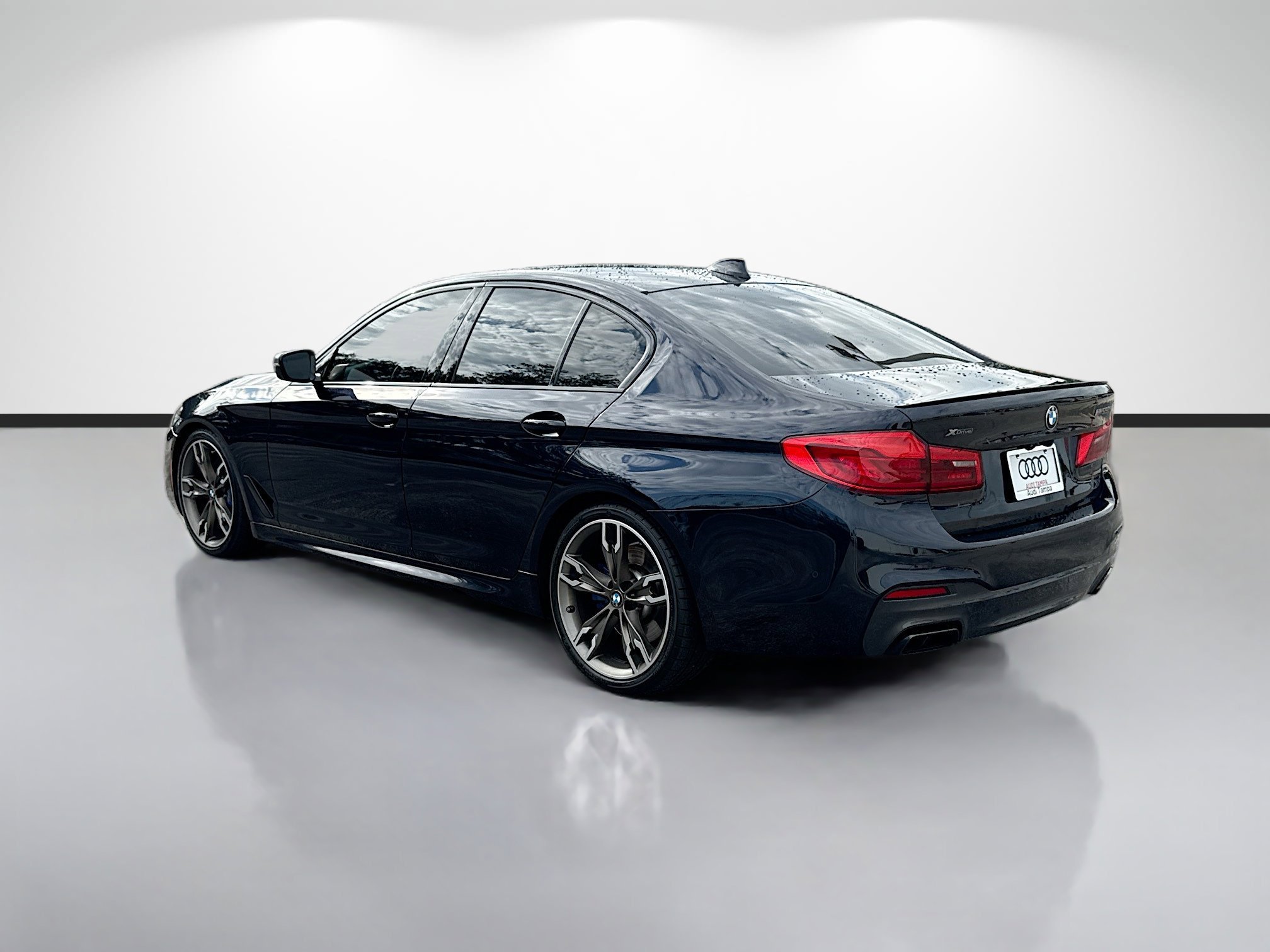 Used 2019 BMW M550i xDrive w/ Dynamic Handling Package AWD/4WD image 5