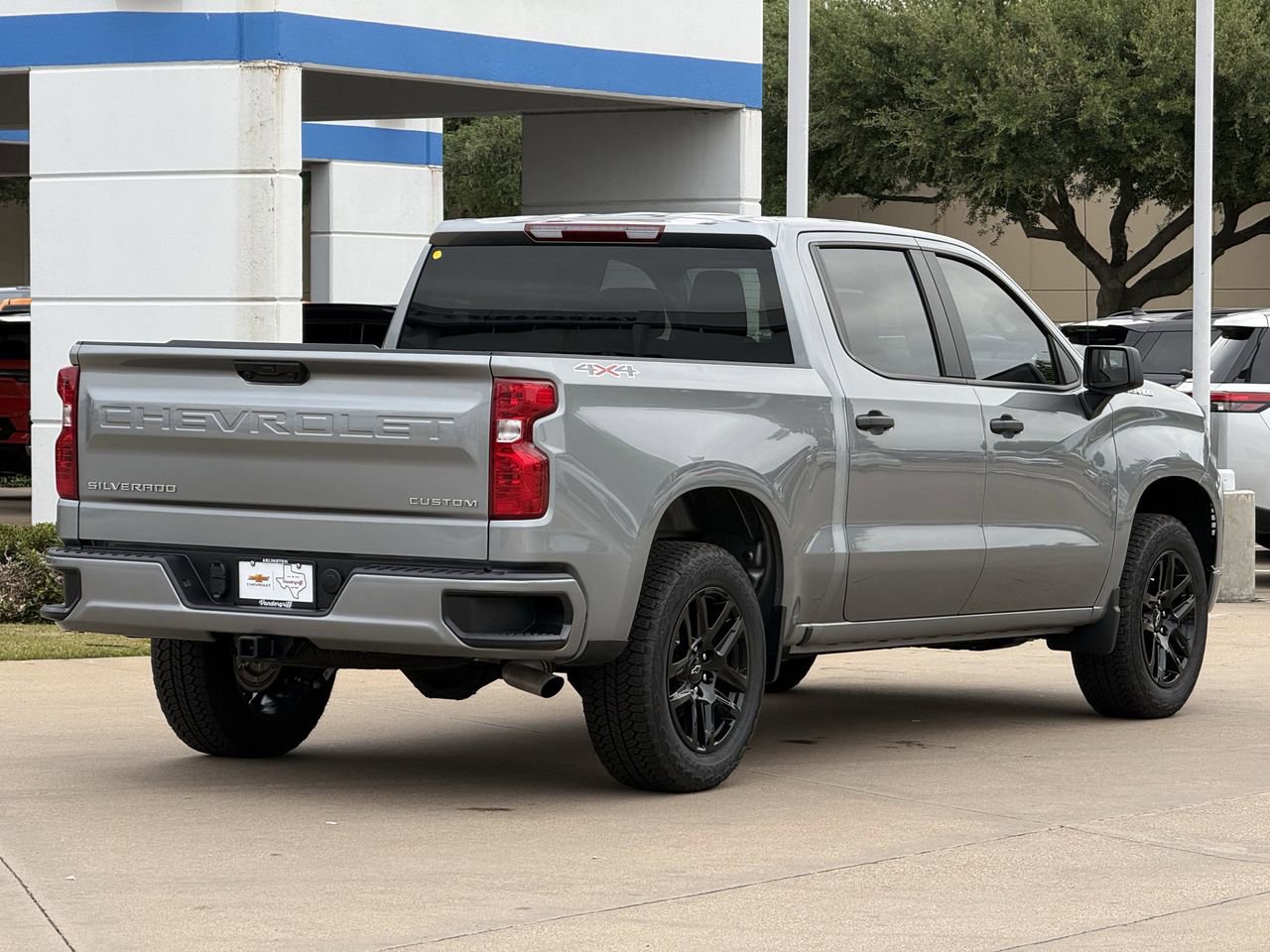 New 2026 Chevrolet Silverado 1500 Custom AWD/4WD image 4