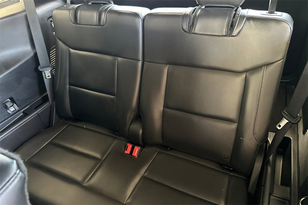 Used 2021 Ford Explorer XLT w/ Equipment Group 202A image 18