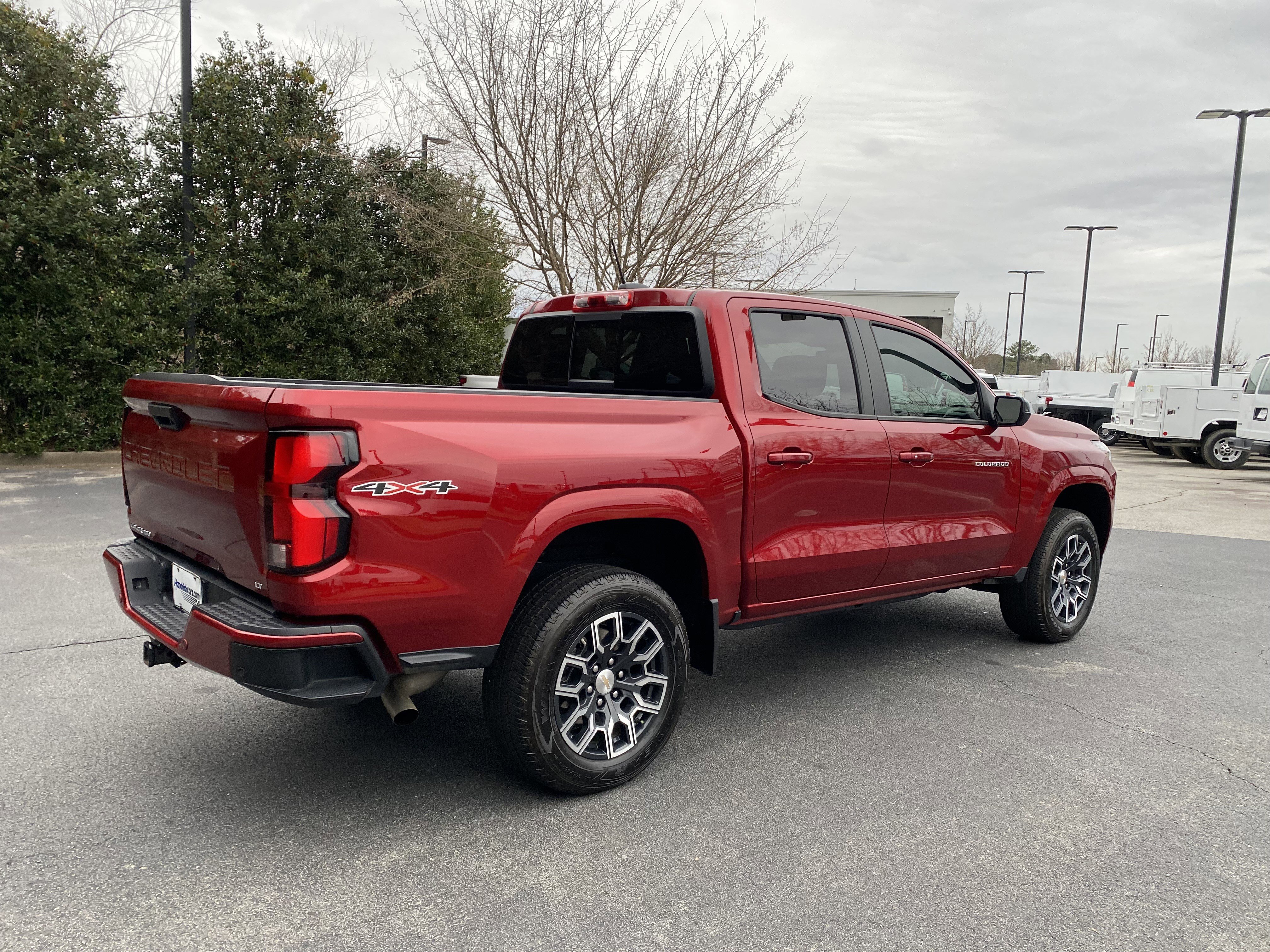 Used 2023 Chevrolet Colorado LT w/ LT Convenience Package III image 9