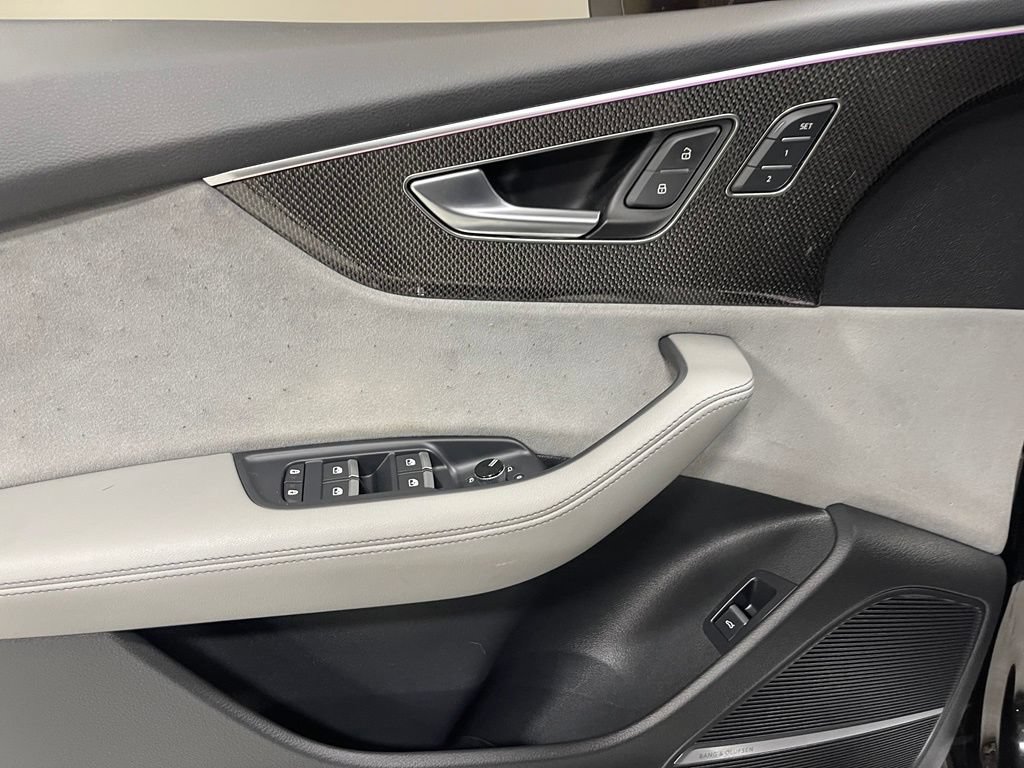 Used 2023 Audi SQ8 Premium Plus AWD/4WD image 18