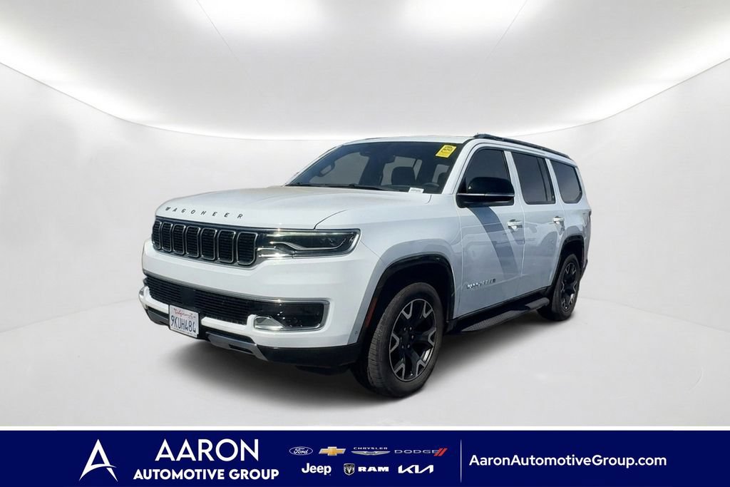 Used 2023 Jeep Wagoneer Series III w/ Rear Seat Video Group 1