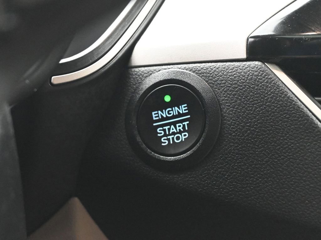 Used 2022 Ford Escape SEL image 14