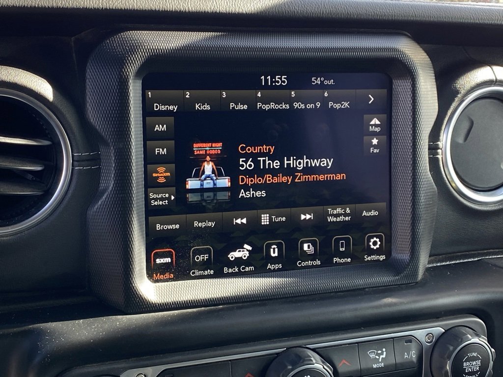 Used 2023 Jeep Wrangler Unlimited Sahara w/ Safety Group image 15