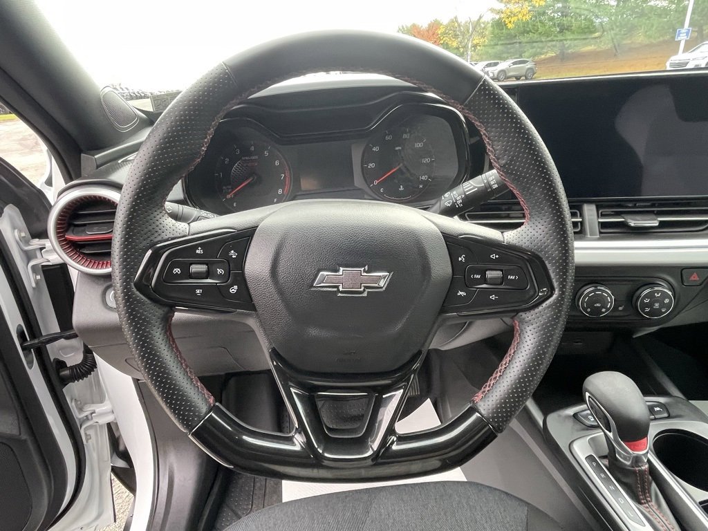 Used 2024 Chevrolet Trax RS w/ Driver Confidence Package image 27